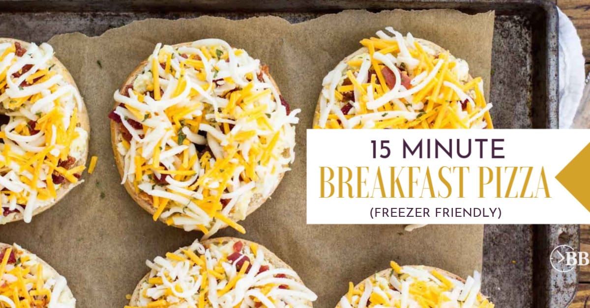 15 Minute Breakfast Pizza Bagel (Freezer Friendly!) - The Busy Budgeter